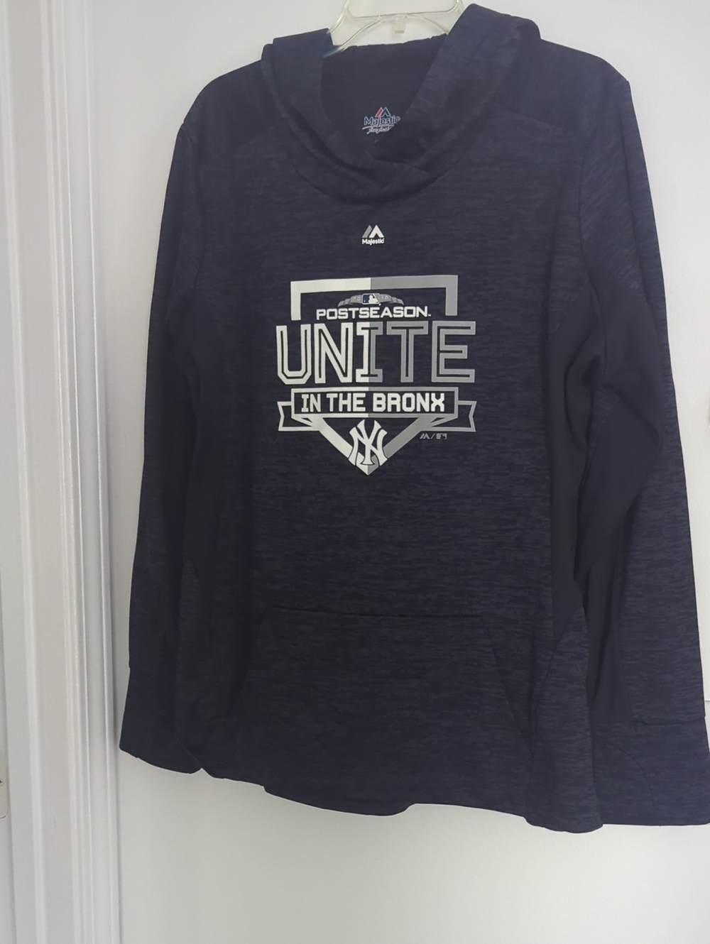 Majestic Womens' New York Yankees Navy 'Unite in the Bronx' Hoodie